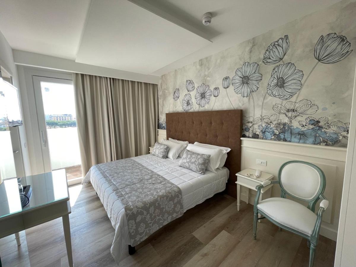 Park Hotel Cellini Lido di Jesolo Buitenkant foto
