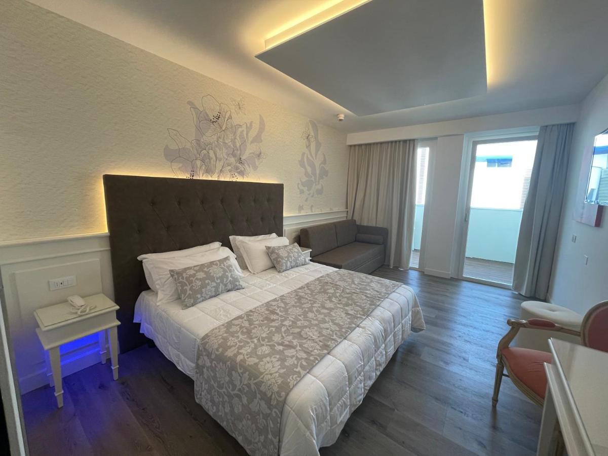 Park Hotel Cellini Lido di Jesolo Buitenkant foto