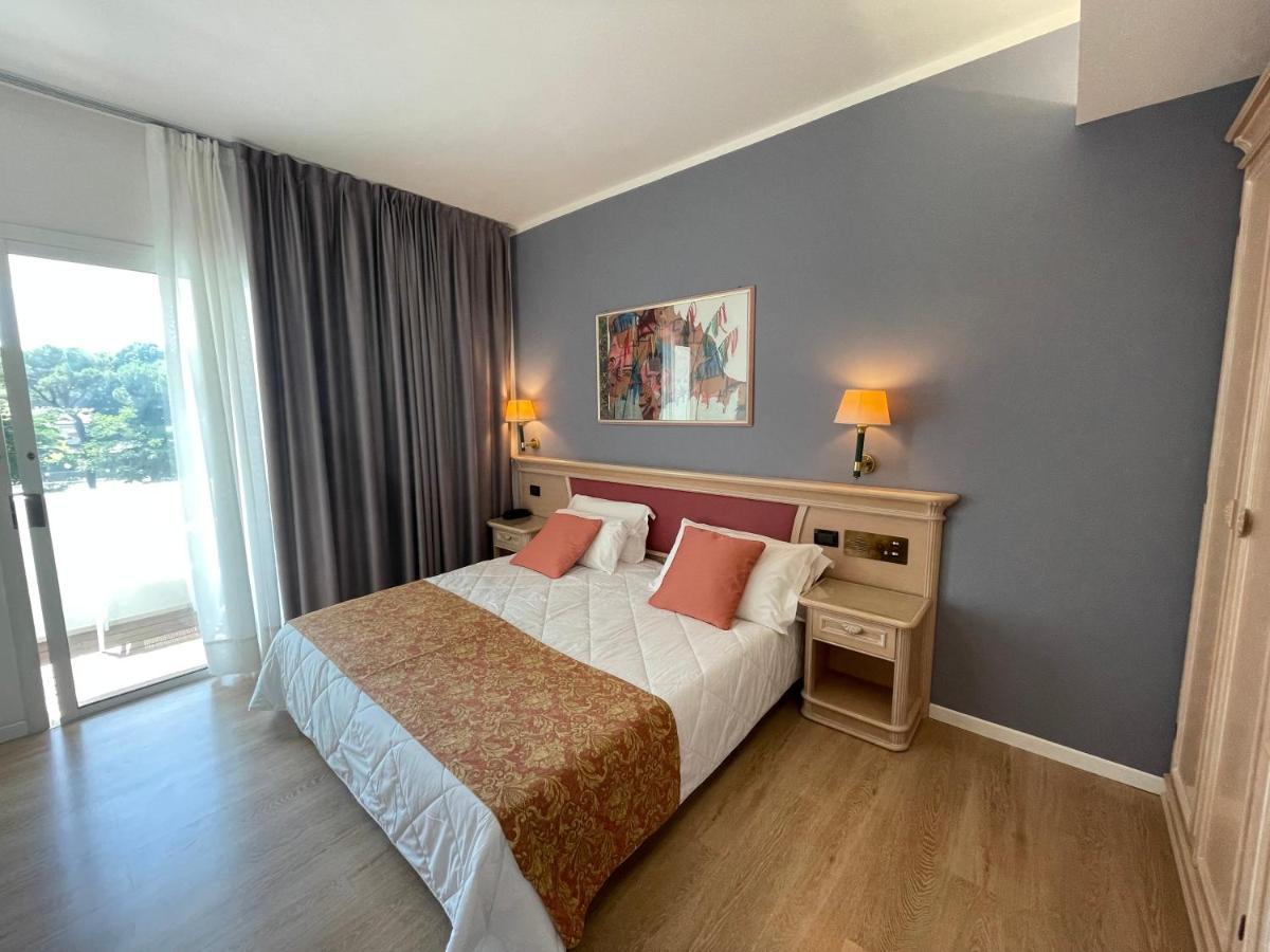 Park Hotel Cellini Lido di Jesolo Buitenkant foto