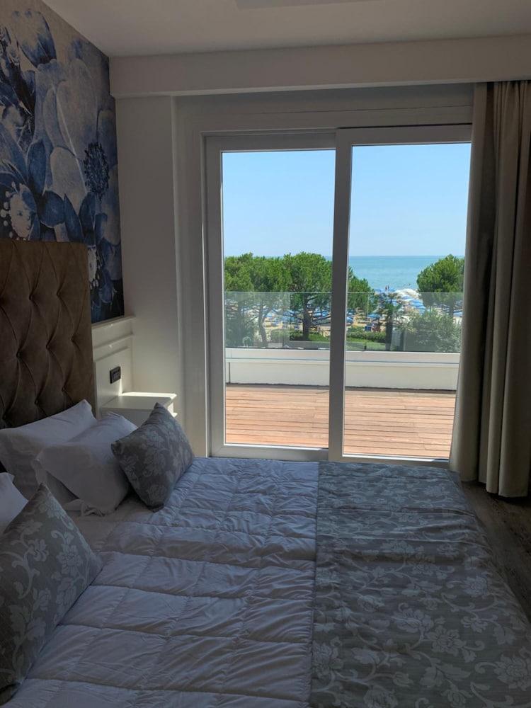Park Hotel Cellini Lido di Jesolo Buitenkant foto